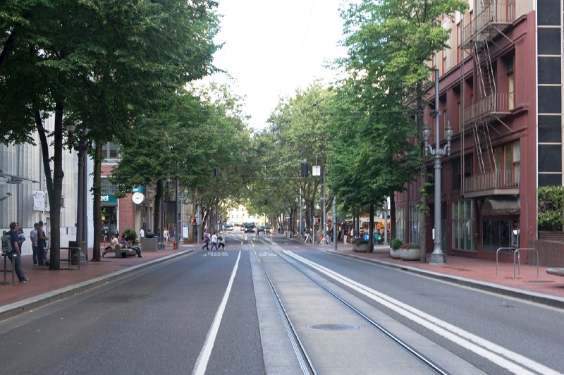 20150827_174049 D3S.jpg - Central city street scene, Portland, OR